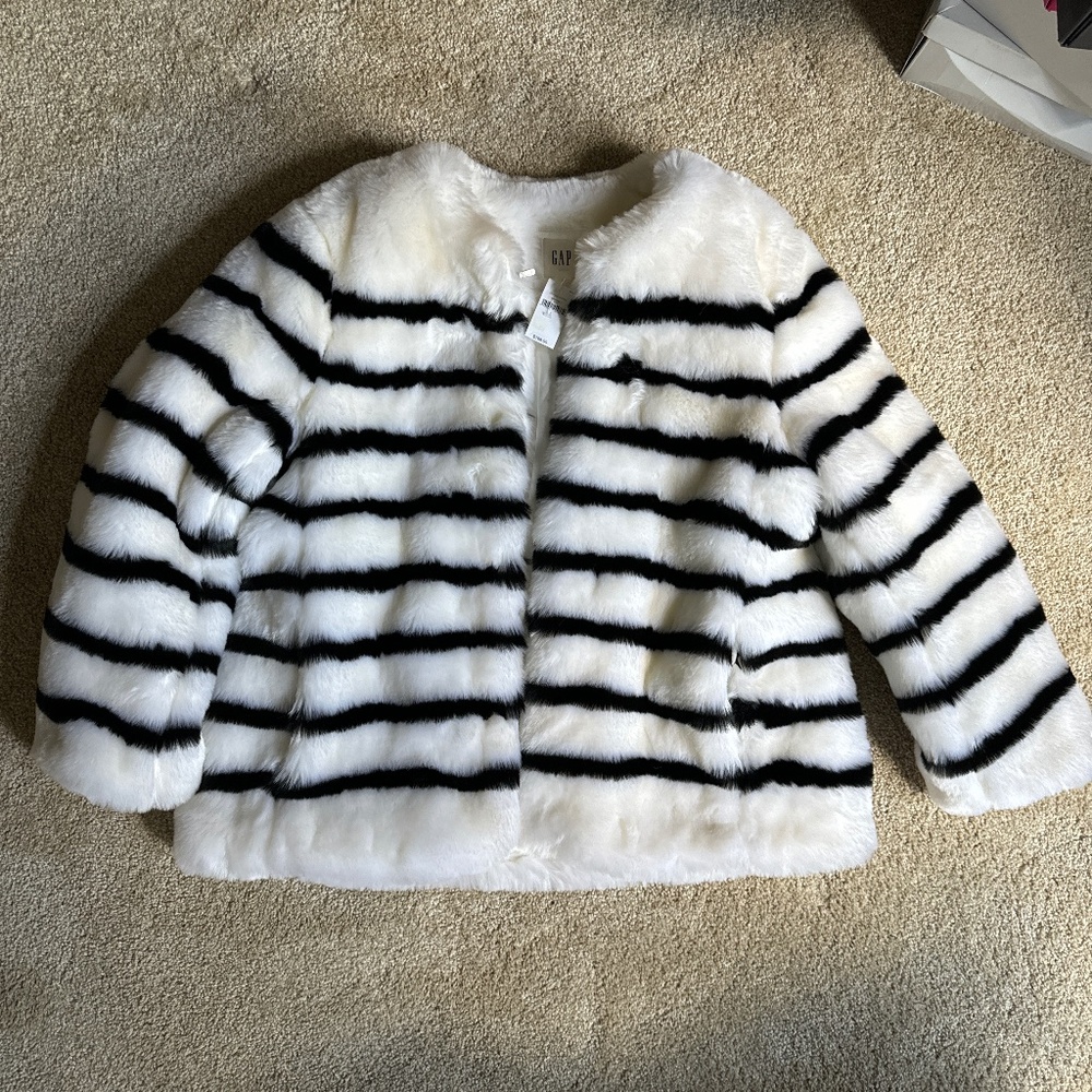 Gap fux fur women’s coat